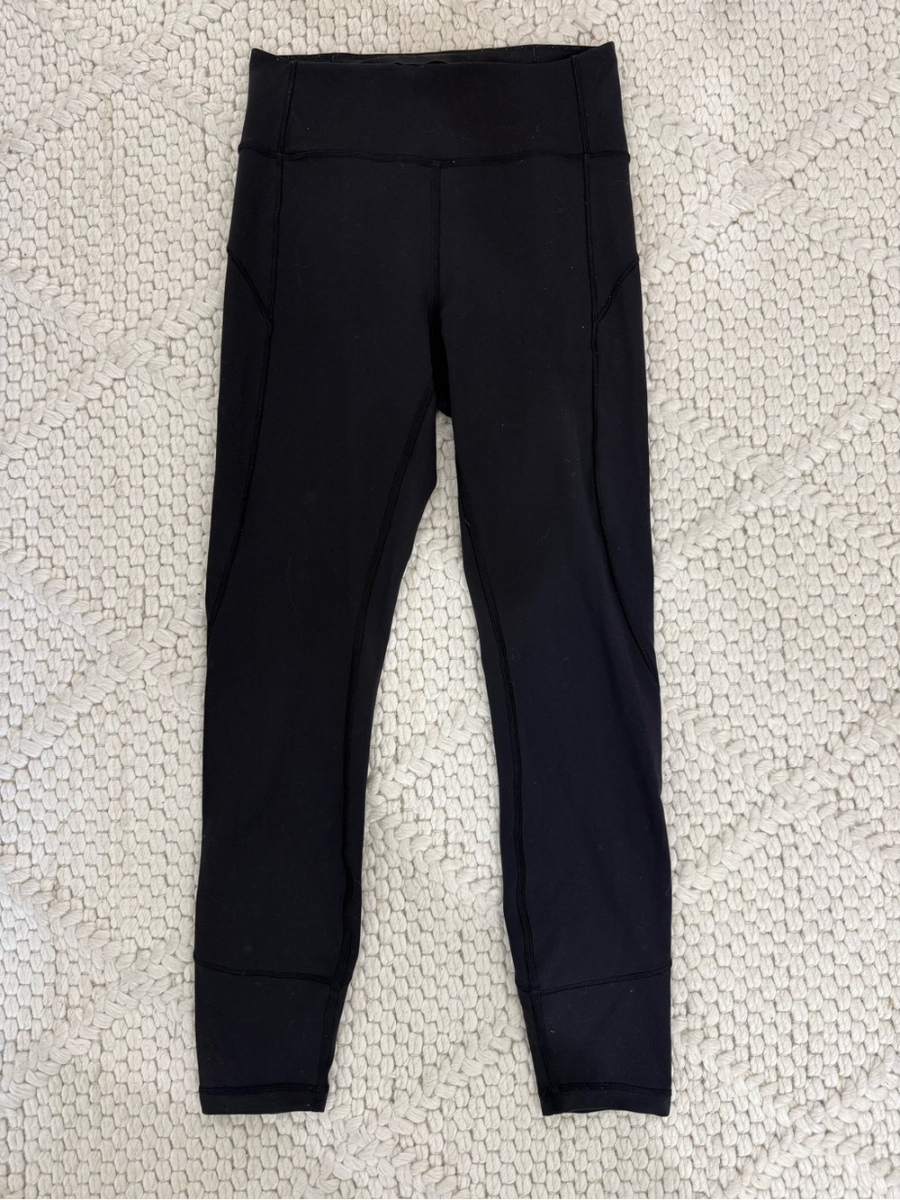 Lululemon “in movement tight” Leggings